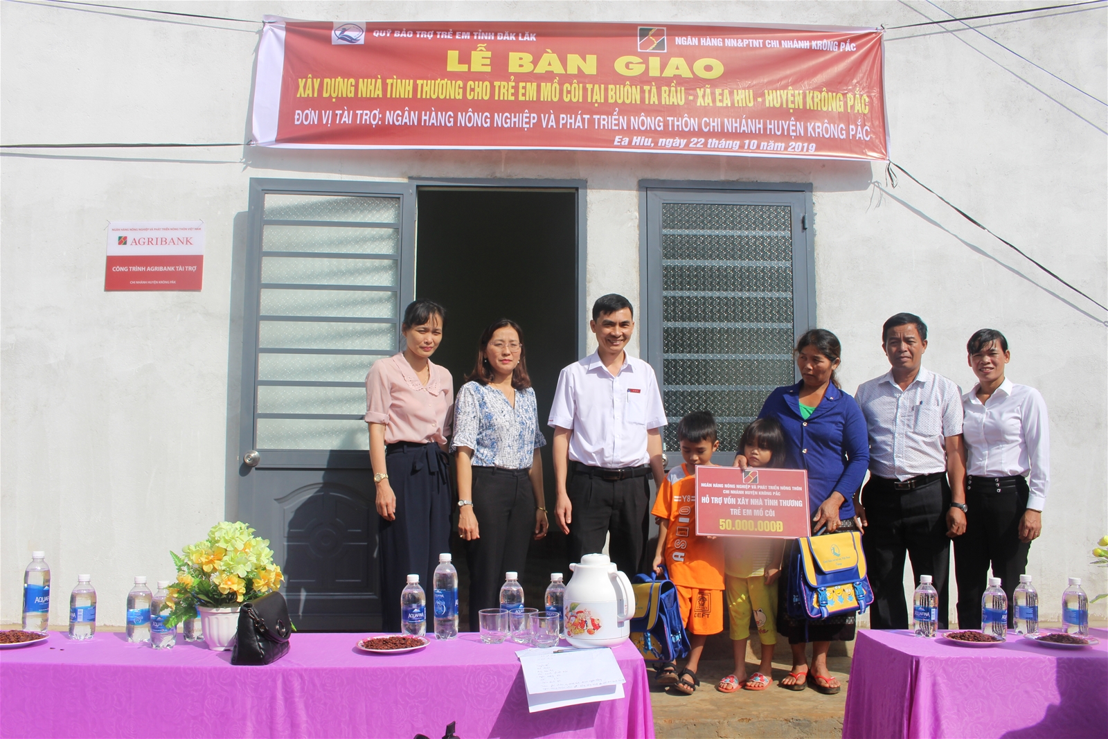 Lễ bàn giao nhà tình thương cho trẻ em mồ côi huyện Krông Pắc