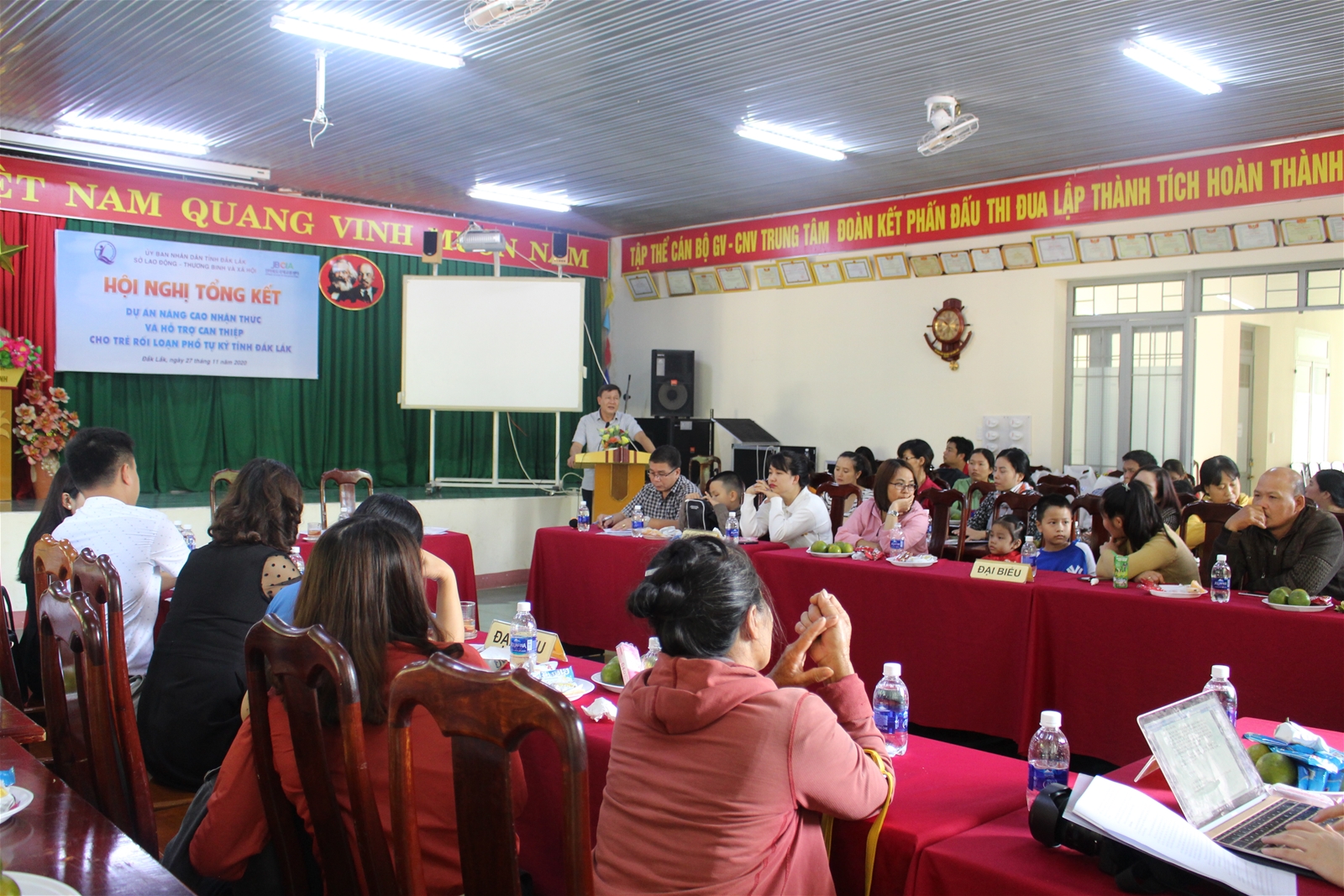 Hội nghị tổng kết dự án “Nâng cao năng lực và hỗ trợ can thiệp cho trẻ em rối loạn phổ tự kỷ tỉnh Đắk Lắk” năm 20200