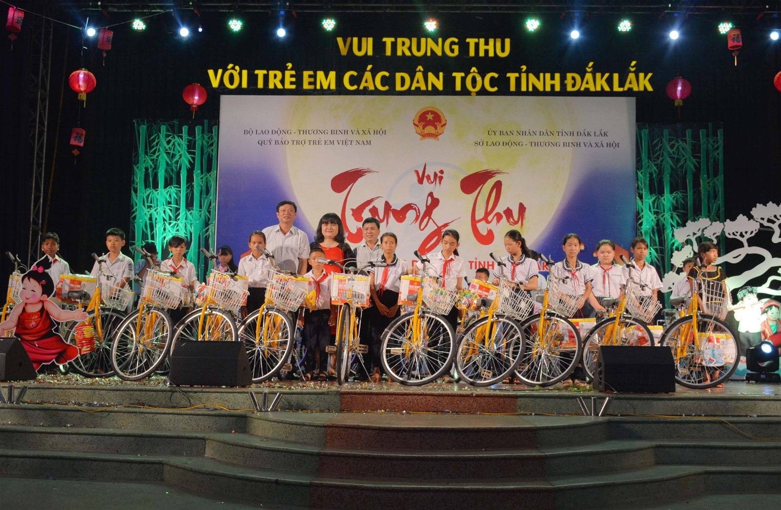 TỔ CHỨC TRUNG THU CHO TRẺ EM CÁC DÂN TỘC TỈNH ĐẮK LẮK 