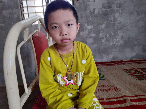 Cháu bé bị suy thận nặng cần được giúp đỡ (Theo  tin Minh Thuận của Báo Đắk Lắk )
