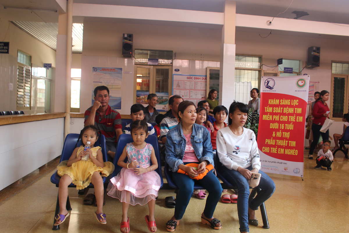 TỔ CHỨC KHÁM SÀNG LỌC, TẦM SOÁT VÀ TƯ VẤN MIỄN PHÍ BỆNH TIM CHO TRẺ EM TỈNH ĐẮK LẮK